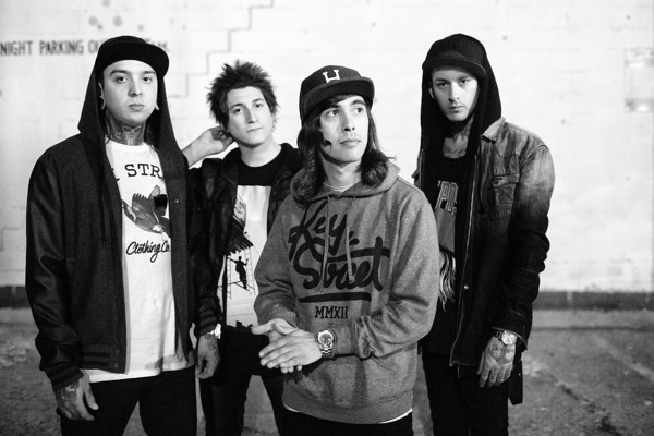 Pierce The Veil – “Bulls In The Bronx” Music Video – heirwaves